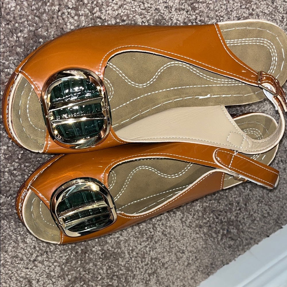 Elegant Tan Slingback Sandals